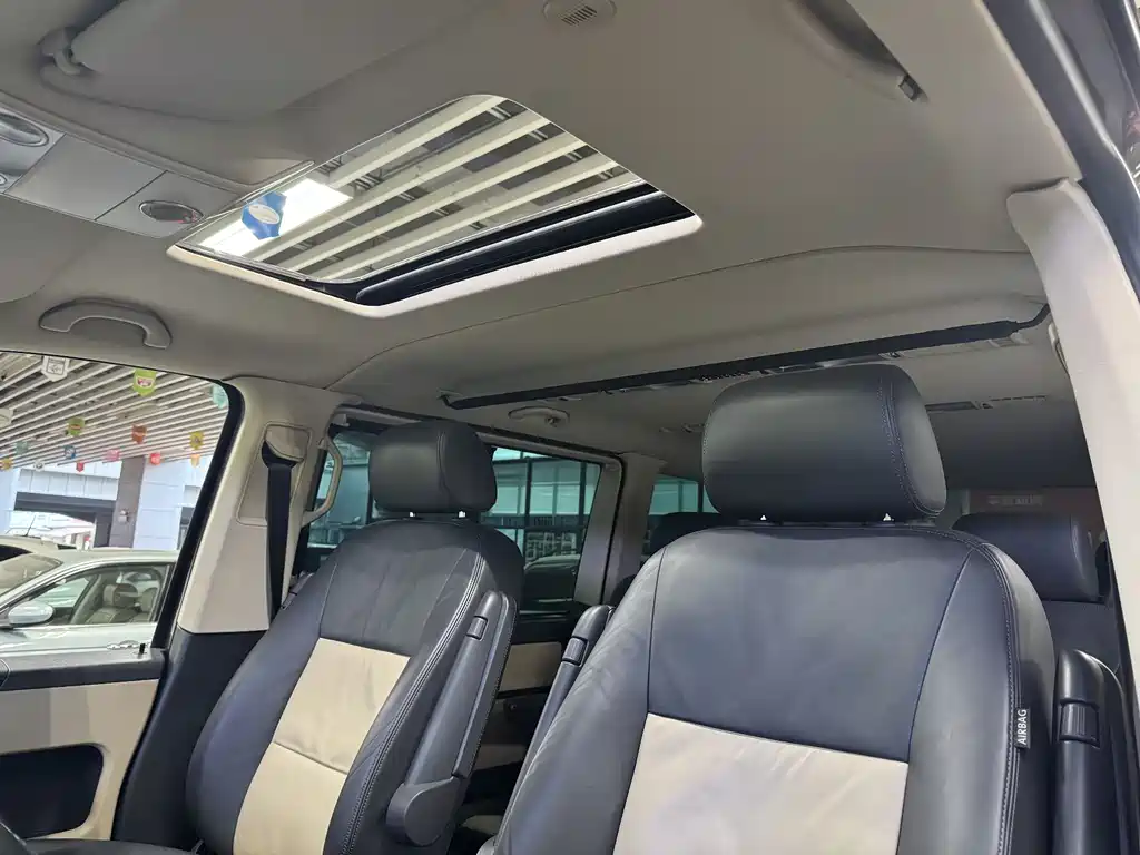 Volkswagen Volkswagen Multivan 2012 2.0TSI 4MOTION Comfortline 2015 - thumbnail 12
