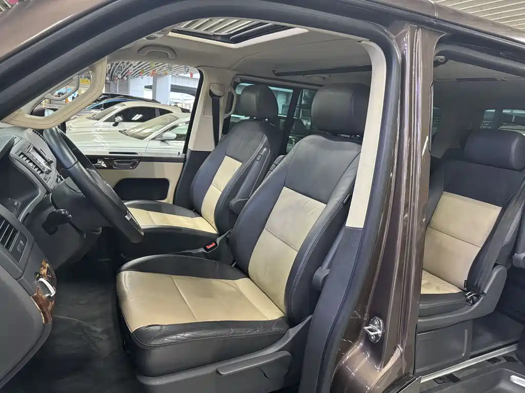 Volkswagen Volkswagen Multivan 2012 2.0TSI 4MOTION Comfortline 2015 - thumbnail 14