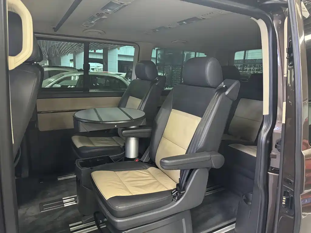 Volkswagen Volkswagen Multivan 2012 2.0TSI 4MOTION Comfortline 2015 - thumbnail 20