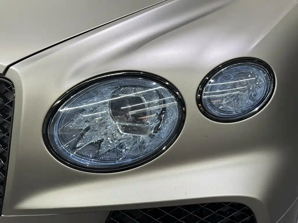 Bentley Bentayga 2022 4.0T V8 2022 - thumbnail 5