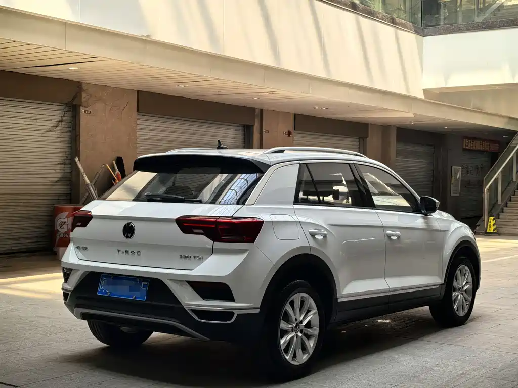 Volkswagen T-Roc 2022 280TSI DSG 2WD Elite PLUS 2023 - thumbnail 9