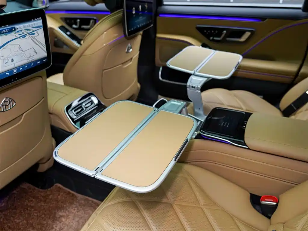 Mercedes-Benz Maybach S-Class 2022 S 680 4MATIC Virgil Abloh Limited Edition 2023 - thumbnail 20