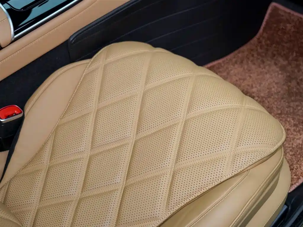 Mercedes-Benz Maybach S-Class 2022 S 680 4MATIC Virgil Abloh Limited Edition 2023 - thumbnail 26