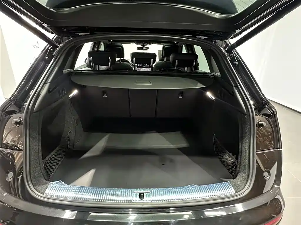 Audi Audi Q5L 2024 40 TFSI Luxury Dynamic Model 2024 - thumbnail 8