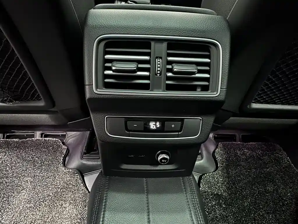 Audi Audi Q5L 2024 40 TFSI Luxury Dynamic Model 2024 - thumbnail 9