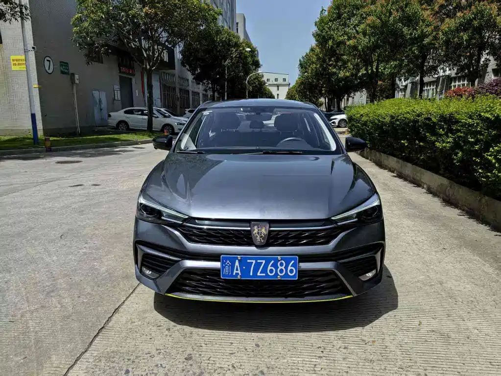 Roewe Roewe i5 2021 1.5L CVT Diamond Edition 2023 - thumbnail 2