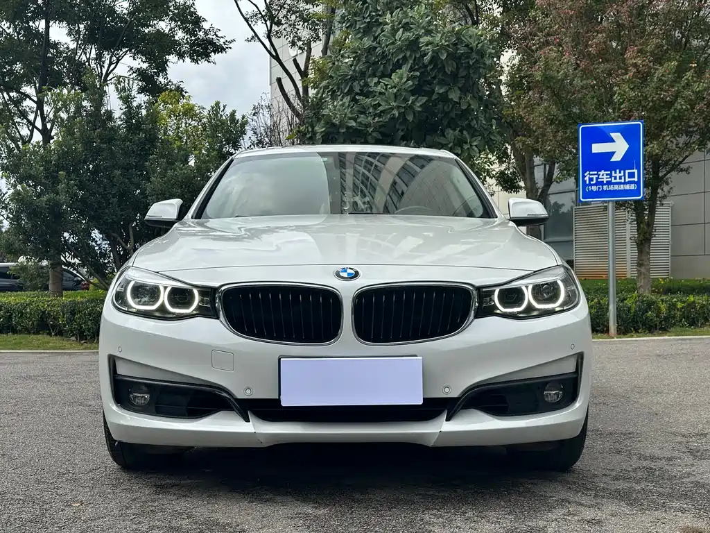 BMW BMW 3 Series GT 2018 320i Fashion Edition 2018 - thumbnail 2