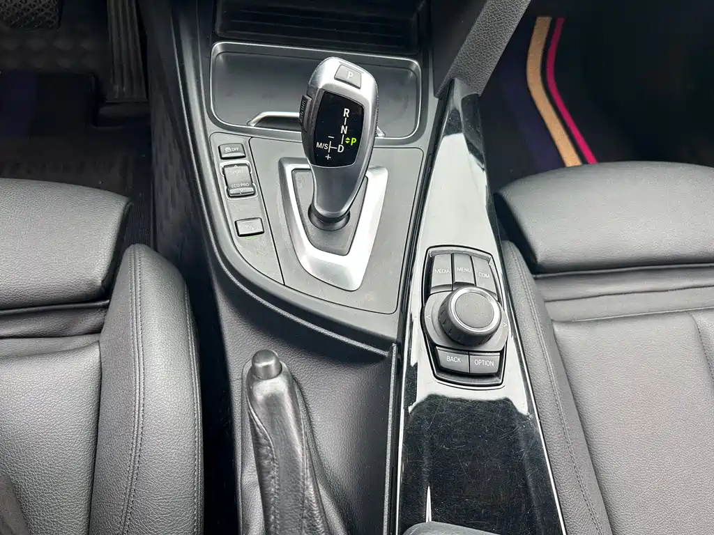 BMW BMW 3 Series GT 2018 320i Fashion Edition 2018 - thumbnail 14