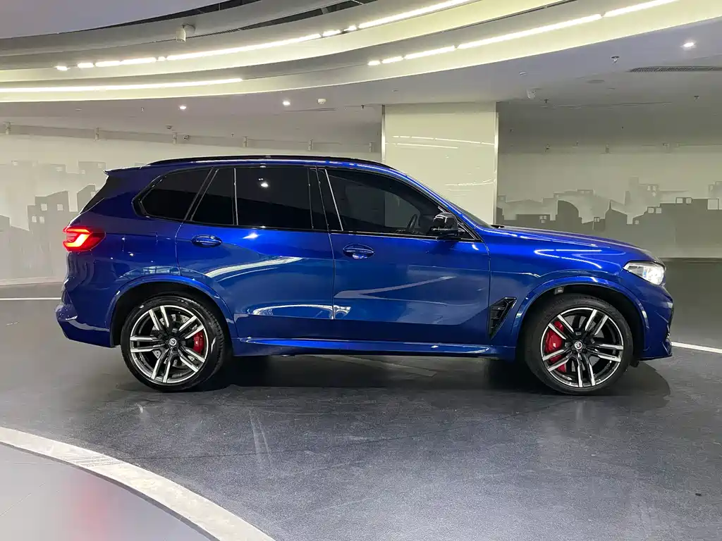 BMW BMW X5 M 2022 X5 M 2022 - thumbnail 6