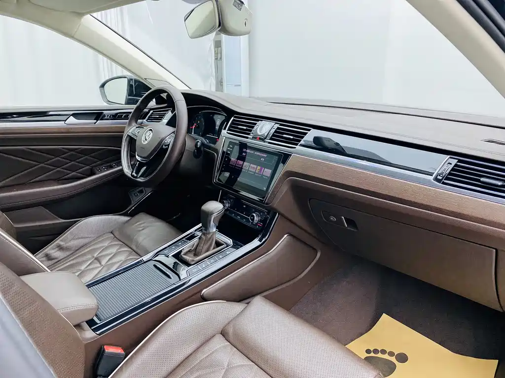 Volkswagen Volkswagen Phideon 2021 380TSI Elegant Edition 2022 - thumbnail 14