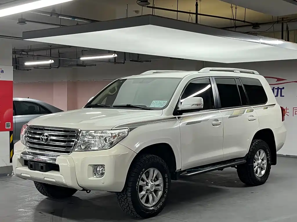 Toyota Land Cruiser 2015 4.0L V6 Middle East Limited Edition 2015 - thumbnail 2