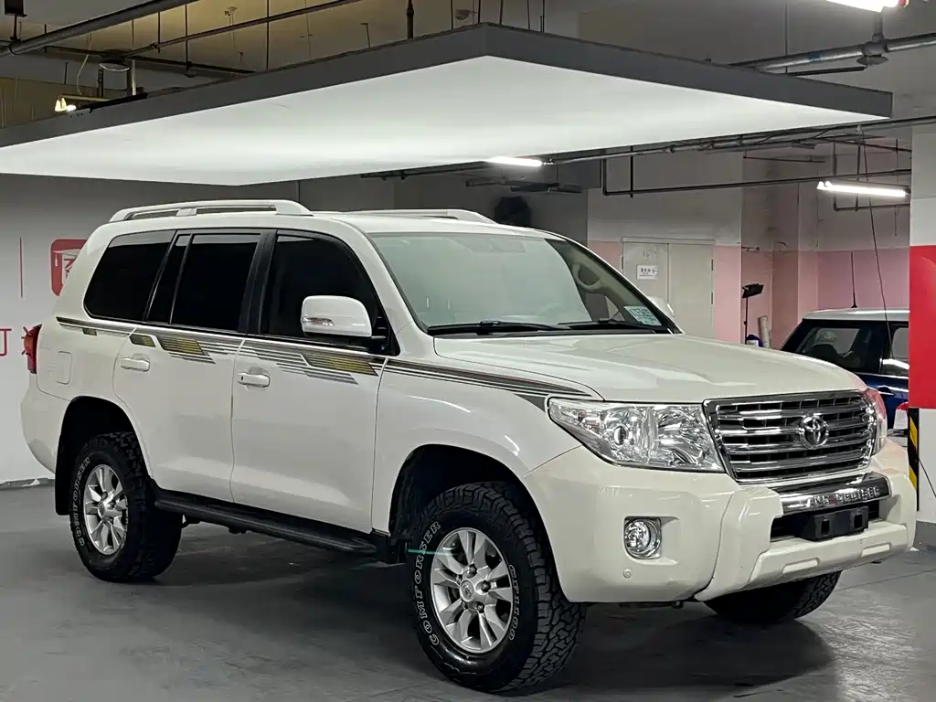 Toyota Land Cruiser 2015 4.0L V6 Middle East Limited Edition 2015 - thumbnail 3