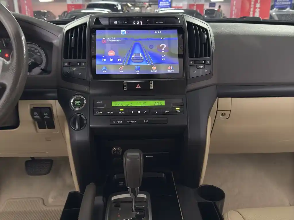 Toyota Land Cruiser 2015 4.0L V6 Middle East Limited Edition 2015 - thumbnail 9