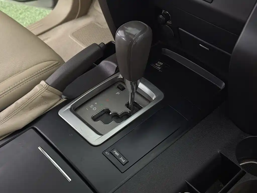 Toyota Land Cruiser 2015 4.0L V6 Middle East Limited Edition 2015 - thumbnail 11