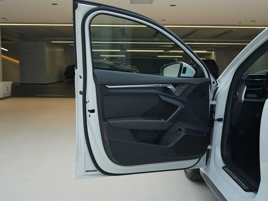 Audi Audi A3 2024 A3L Limousine 35 TFSI Luxury Sport Model 2024 - thumbnail 15