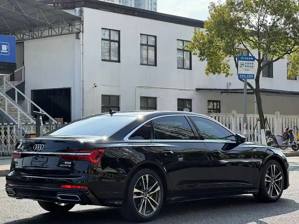 Audi Audi A6L 2022 40 TFSI Luxury Dynamic Model 2022 - thumbnail 4