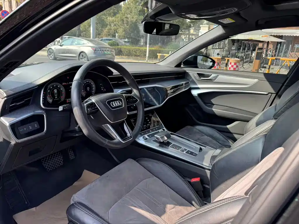 Audi Audi A6L 2022 40 TFSI Luxury Dynamic Model 2022 - thumbnail 9