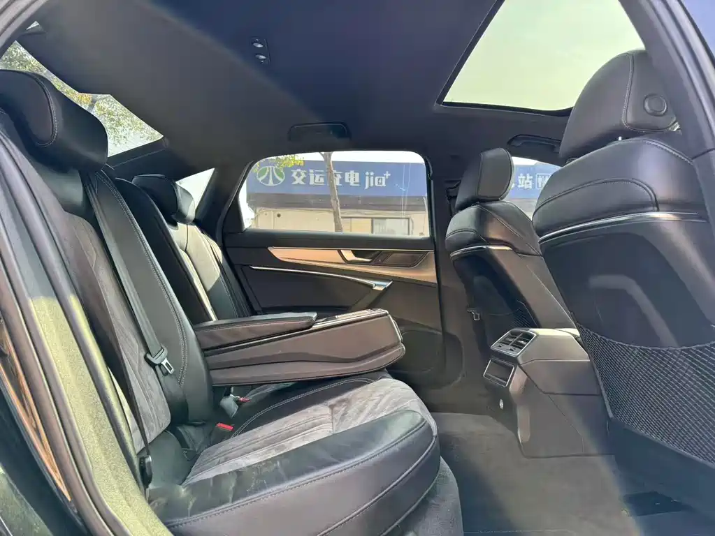 Audi Audi A6L 2022 40 TFSI Luxury Dynamic Model 2022 - thumbnail 16