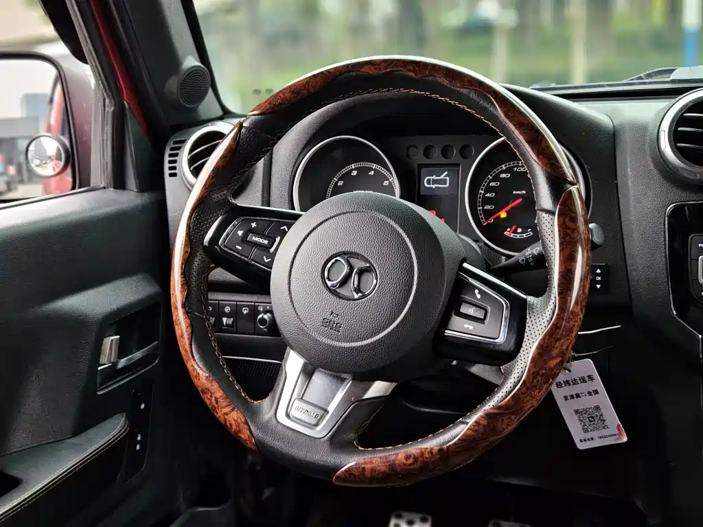 Beijing Off-Road Beijing Off-road BJ40 2016 40L 2.0T Manual 4WD Premium Edition 2018 - thumbnail 18