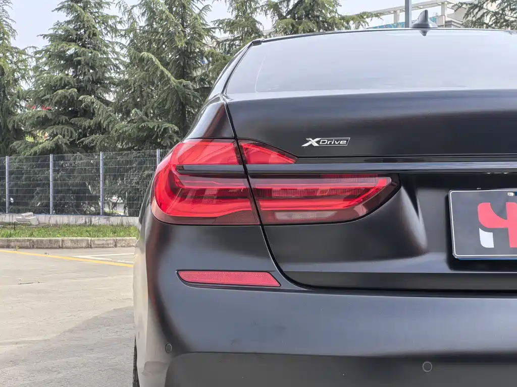 BMW BMW 7 Series 2018 740Li xDrive M Sport Package Black Flame Edition 2018 - thumbnail 22