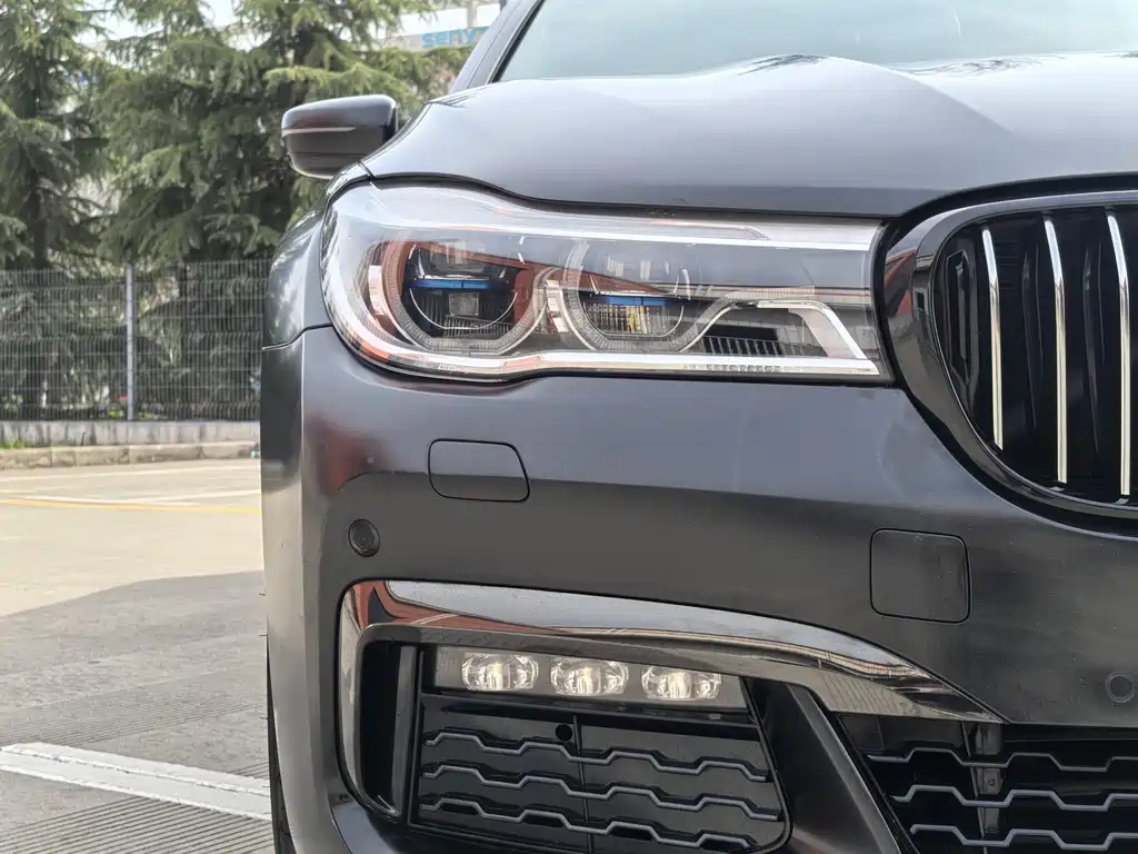 BMW BMW 7 Series 2018 740Li xDrive M Sport Package Black Flame Edition 2018 - thumbnail 23