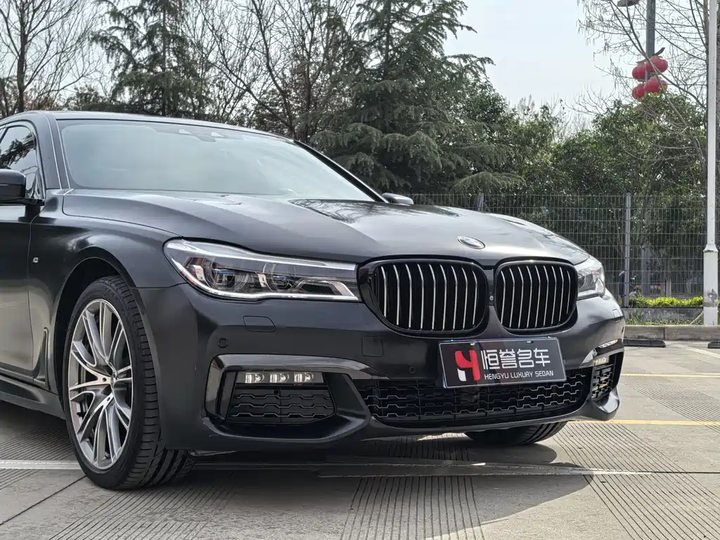 BMW BMW 7 Series 2018 740Li xDrive M Sport Package Black Flame Edition 2018 - thumbnail 25