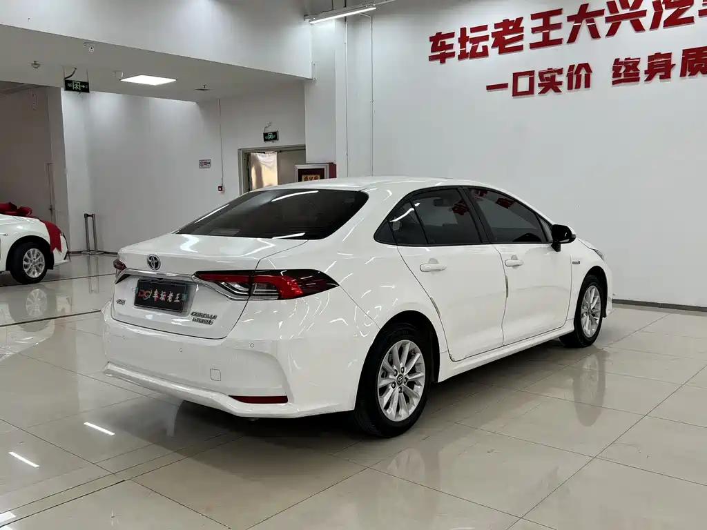 Toyota Toyota Corolla 2021 Hybrid 1.8L E-CVT Premium Edition 2022 - thumbnail 4