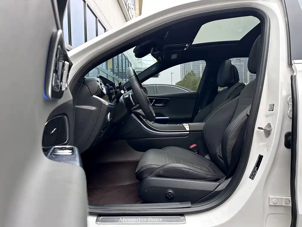 Mercedes-Benz Mercedes-Benz C-Class 2022 C 260 L Sport Edition 2022 - thumbnail 9