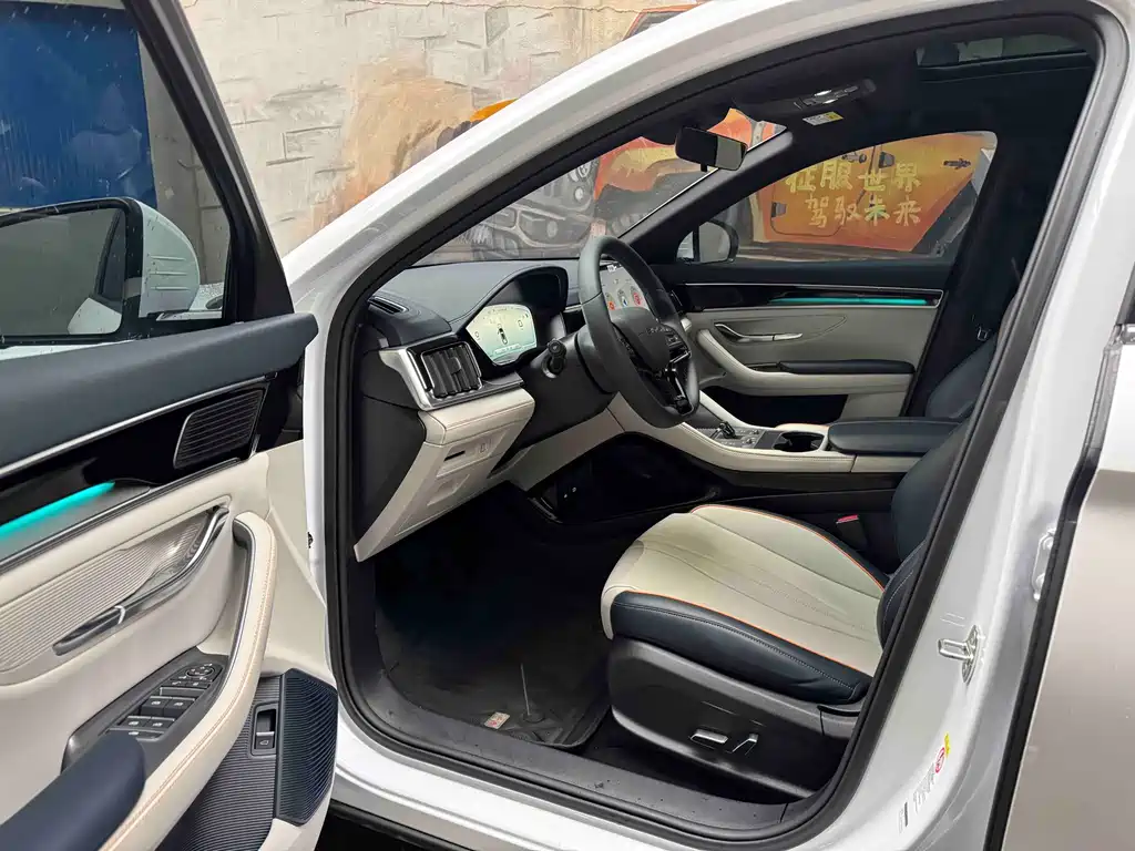 BYD BYD Song PLUS DM-i 110km Flagship Model 2024 Glory Edition 2024 - thumbnail 7