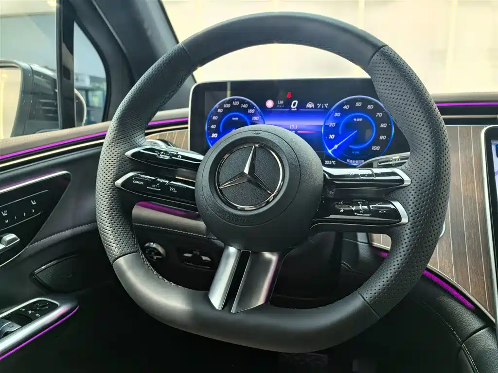 Mercedes-Benz Mercedes-Benz EQE SUV 2024 500 4MATIC 2025 - thumbnail 10