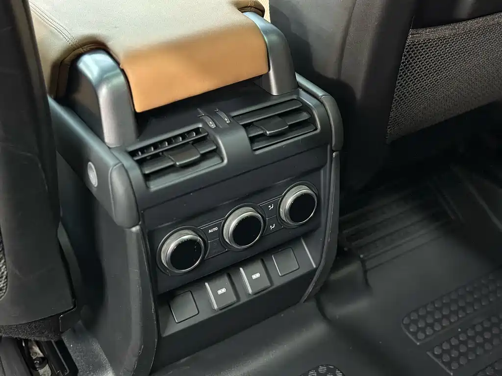 Land Rover Land Rover Defender 2023 MY 110 3.0T P400 X-DYNAMIC HSE 2023 - thumbnail 19