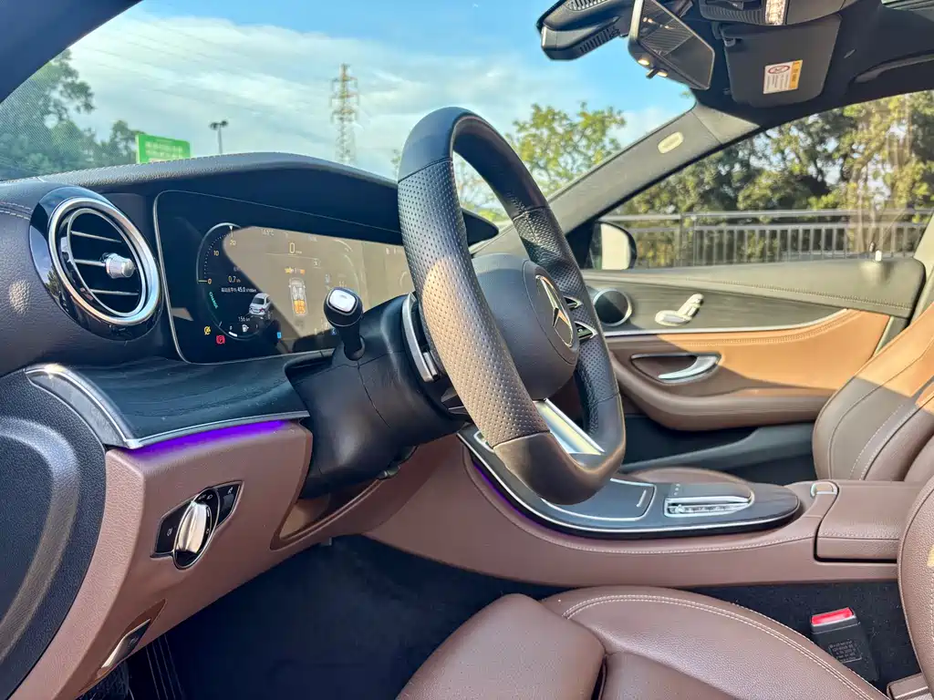 Mercedes-Benz Mercedes-Benz E-Class 2022 E 260 L Sport 2022 - thumbnail 5