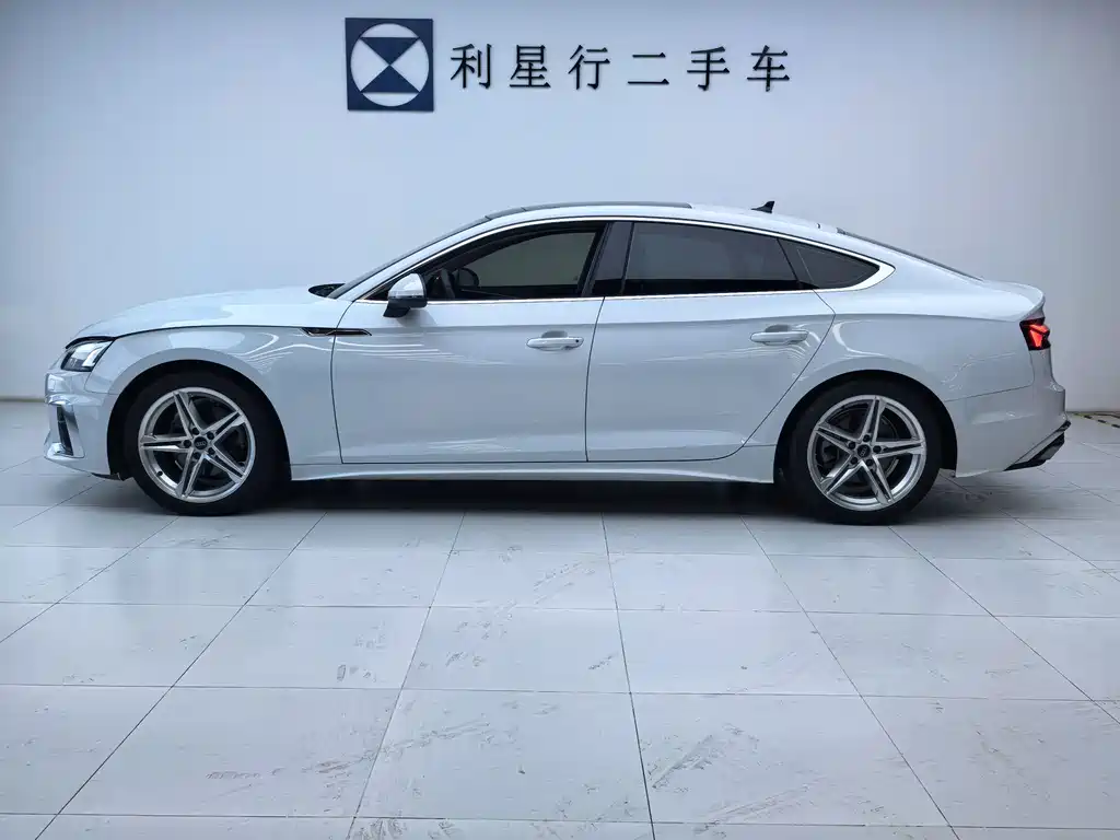 Audi Audi A5 Import 2023 Sportback 40 TFSI Fashion Dynamic Model 2023 - thumbnail 6