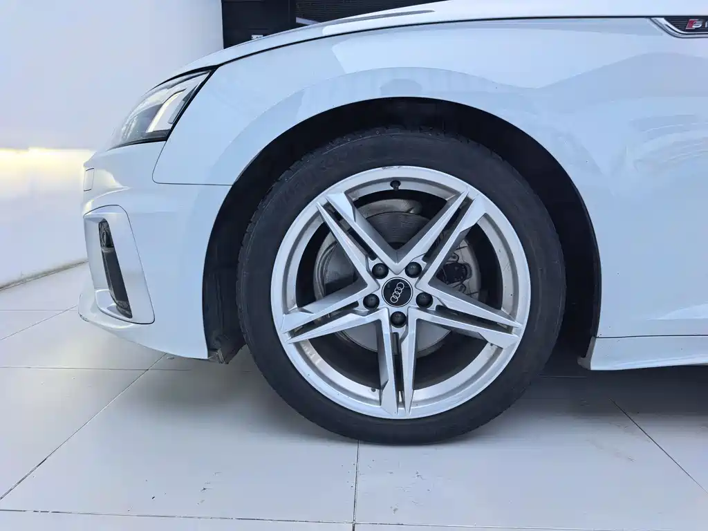 Audi Audi A5 Import 2023 Sportback 40 TFSI Fashion Dynamic Model 2023 - thumbnail 16
