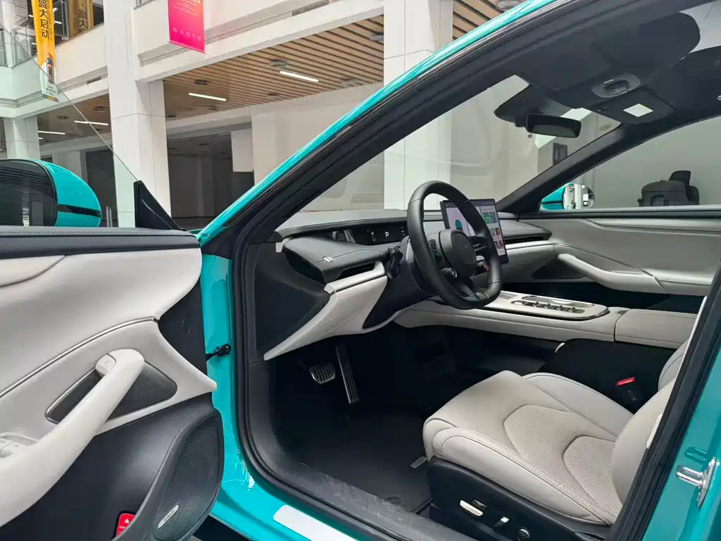 Xiaomi Auto Xiaomi SU7 2024 AWD Ultra-Long Range Intelligent Driving Max Edition 2024 - thumbnail 8