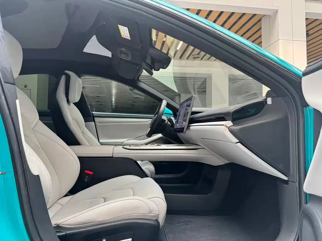 Xiaomi Auto Xiaomi SU7 2024 AWD Ultra-Long Range Intelligent Driving Max Edition 2024 - thumbnail 15