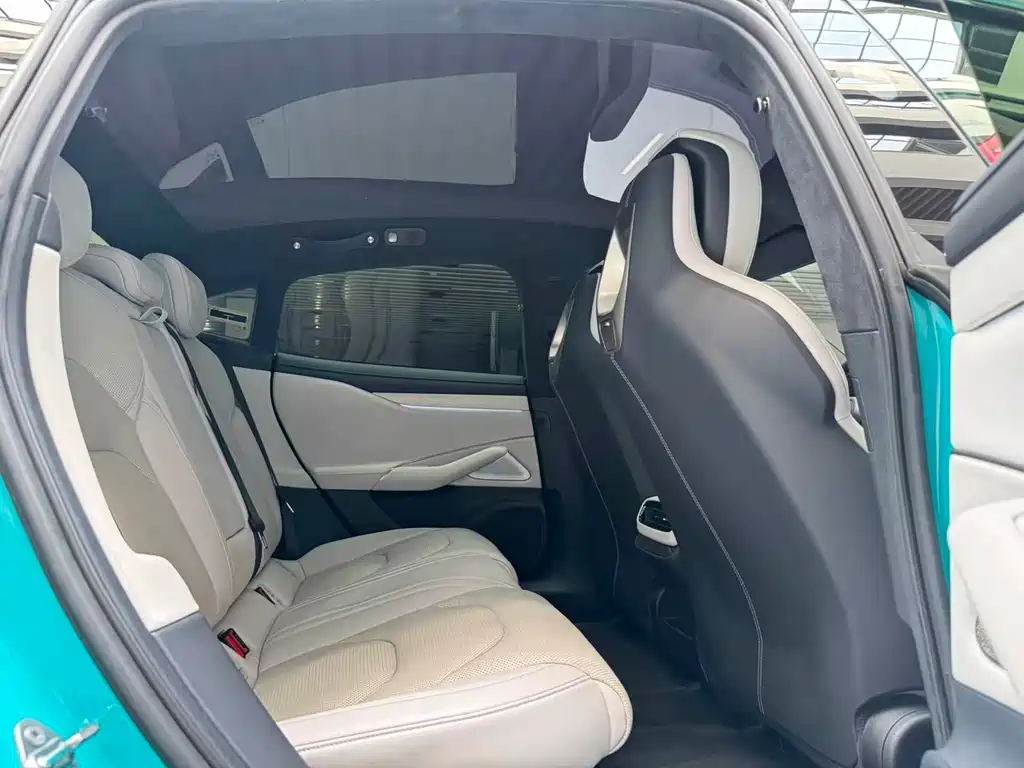 Xiaomi Auto Xiaomi SU7 2024 AWD Ultra-Long Range Intelligent Driving Max Edition 2024 - thumbnail 17