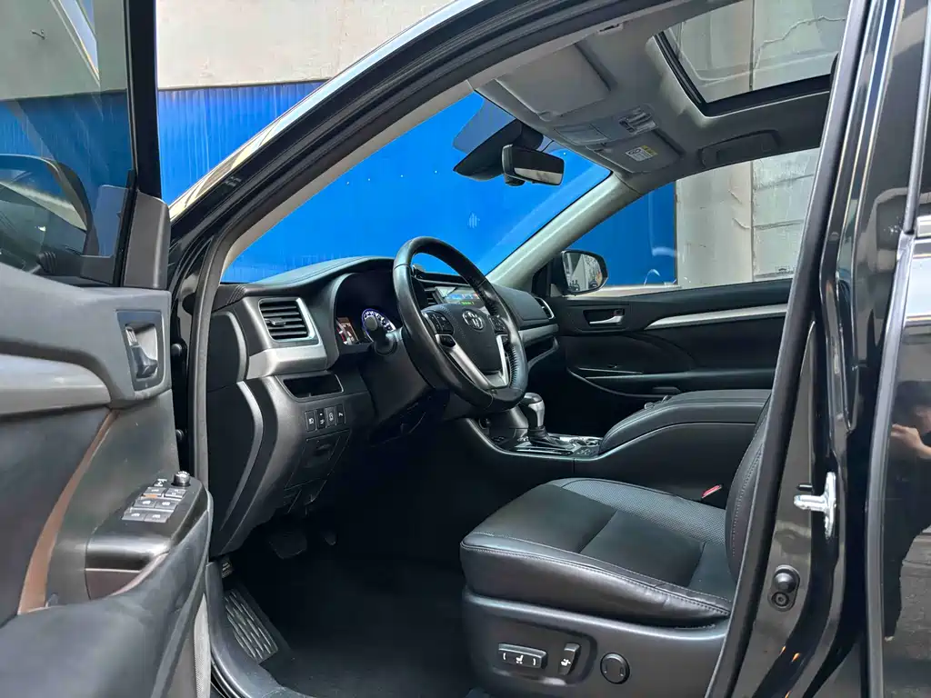 Toyota Toyota Highlander 2018 2.0T AWD Luxury 7-seater China V 2018 - thumbnail 3