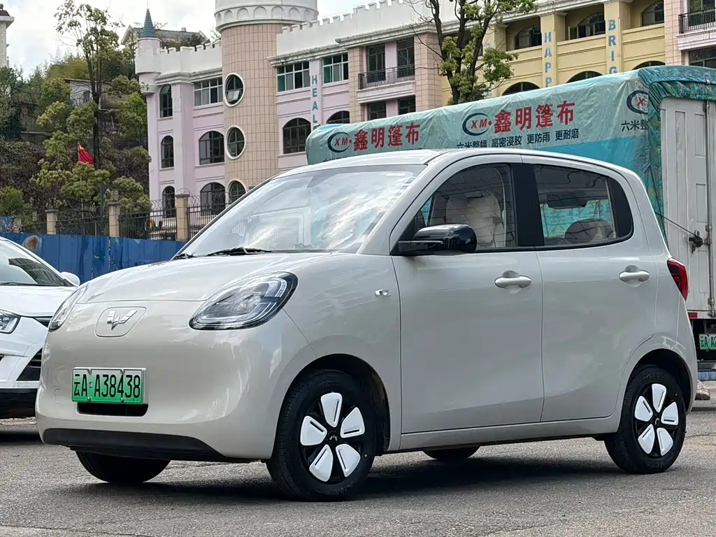 Wuling Motors Wuling Hongguang MINIEV 2025 Model Year 4th Generation 4-Door Advanced Version 2025