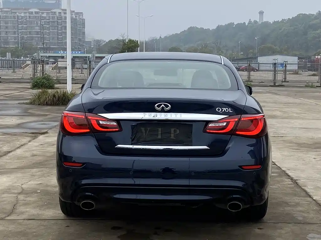 Infiniti Infiniti Q70 2017 Q70L 2.5L Premium Edition 2018 - thumbnail 11
