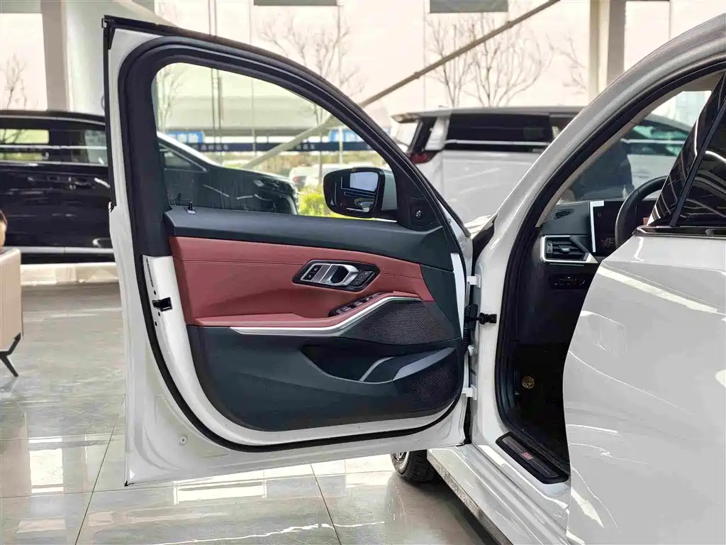 BMW BMW i3 2024 eDrive 35 L 2024 - thumbnail 22