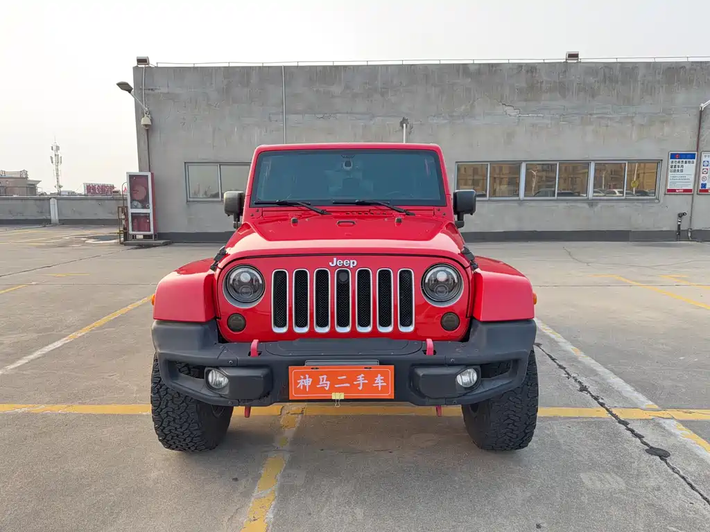 Jeep Jeep Wrangler 2015 3.0L Sahara Four-Door Comfort Edition 2016 - thumbnail 2