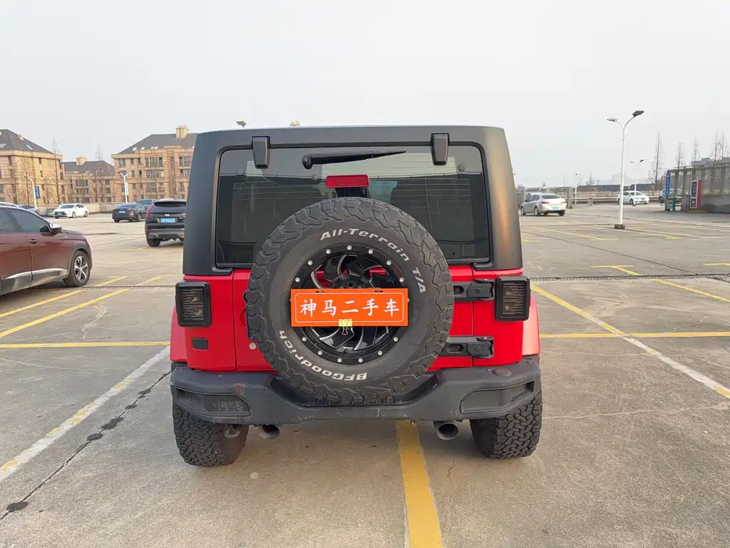 Jeep Jeep Wrangler 2015 3.0L Sahara Four-Door Comfort Edition 2016 - thumbnail 5