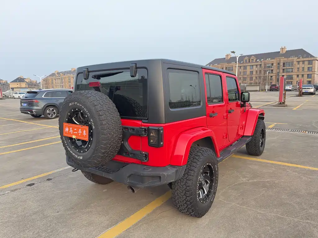 Jeep Jeep Wrangler 2015 3.0L Sahara Four-Door Comfort Edition 2016 - thumbnail 6