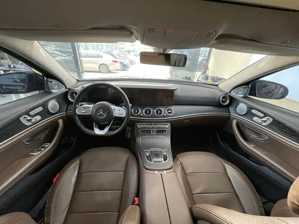 Mercedes-Benz Mercedes-Benz E-Class 2019 Model Year Facelift E 300 L Sport Luxury 2019 - thumbnail 5