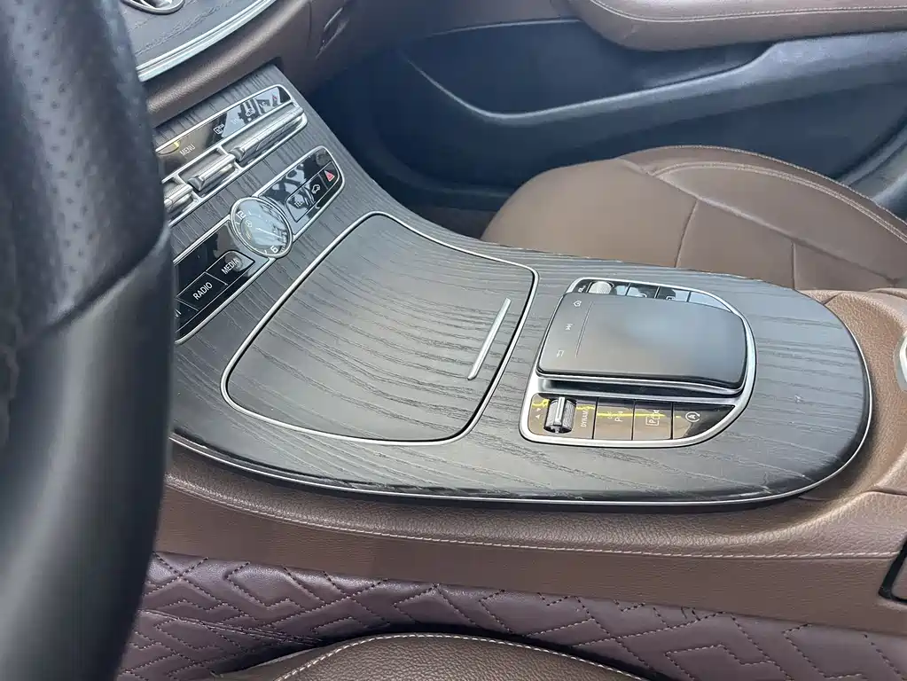 Mercedes-Benz Mercedes-Benz E-Class 2019 Model Year Facelift E 300 L Sport Luxury 2019 - thumbnail 7