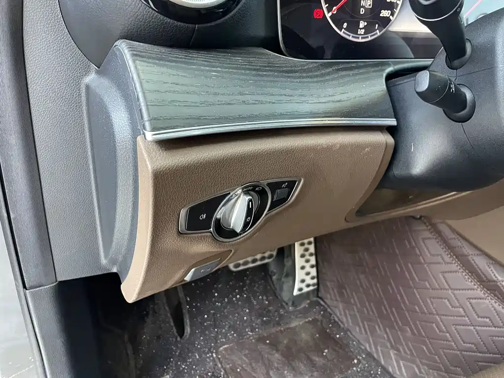 Mercedes-Benz Mercedes-Benz E-Class 2019 Model Year Facelift E 300 L Sport Luxury 2019 - thumbnail 10