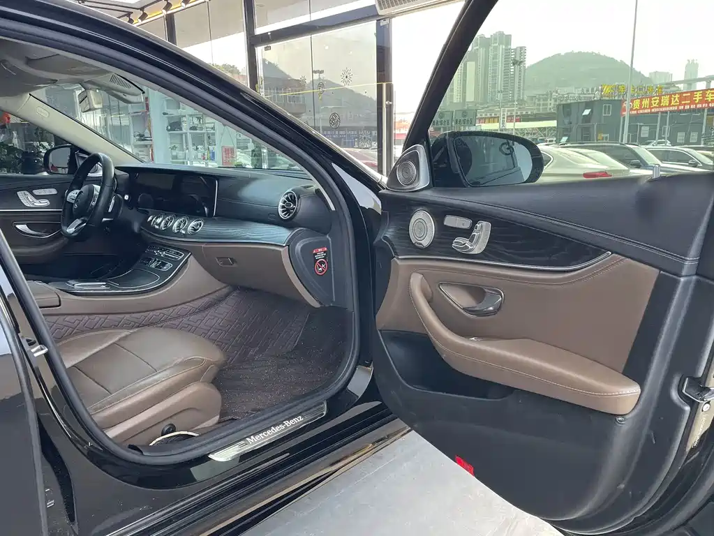 Mercedes-Benz Mercedes-Benz E-Class 2019 Model Year Facelift E 300 L Sport Luxury 2019 - thumbnail 13
