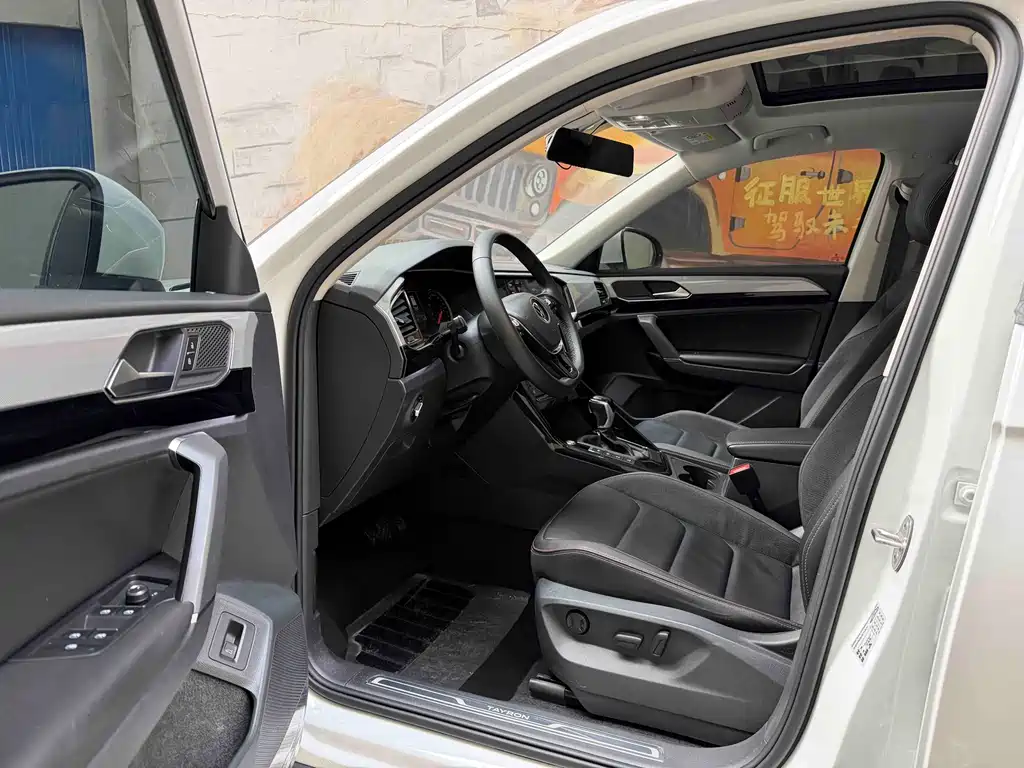 Volkswagen Tayron 2022 280TSI Front-Wheel Drive Luxury Smart Connect Edition 2022 - thumbnail 7