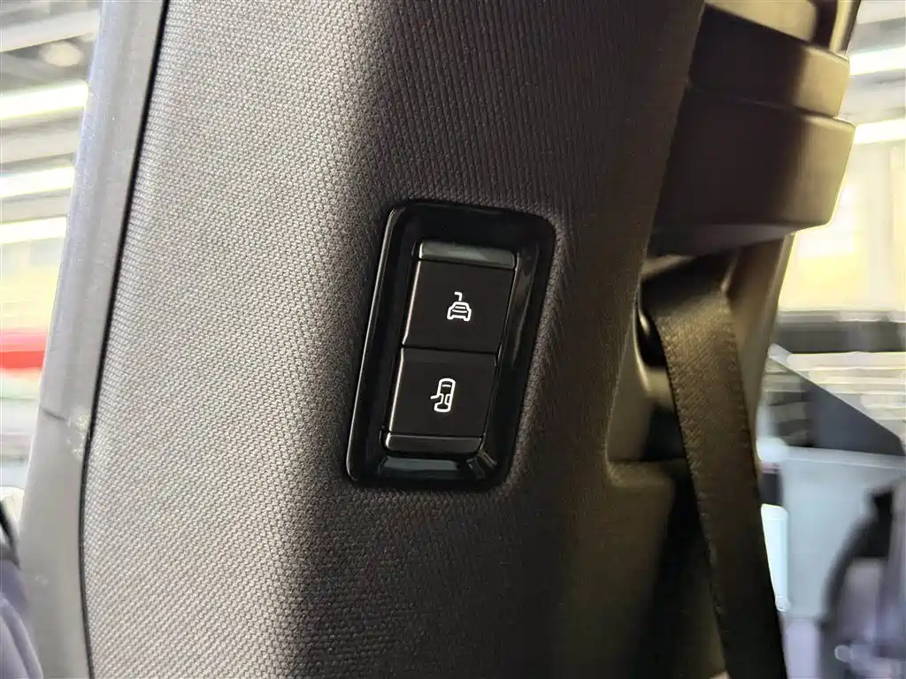 HiPhi Auto Hiphi Y 2023 560km Pioneer Edition 2024 - thumbnail 26